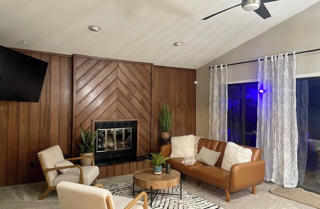 Charming Condo Near WFU, Full Kitchen, Strong WiFi, Charming condo near WFU, full kitchen, strong Wi