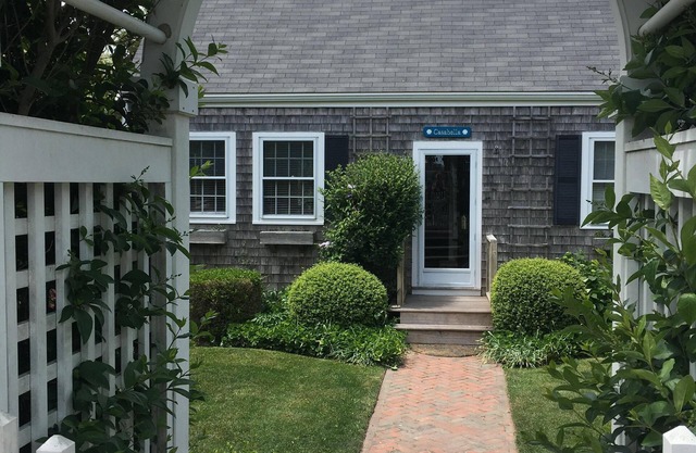 Charmant, pratique Nantucket Cottage Mid-Island sur la piste cyclable Surfside Beach