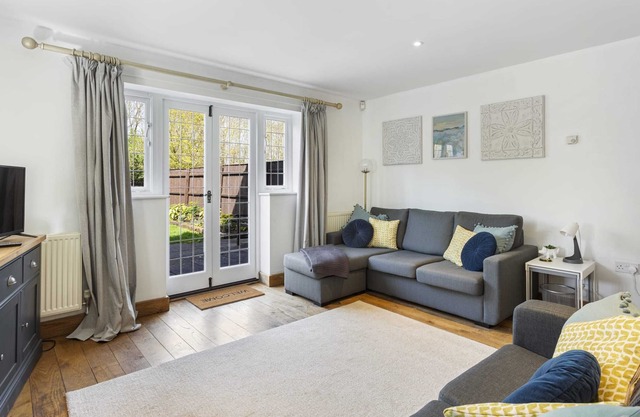 Charming Cottage in Quorn with HOT TUB package