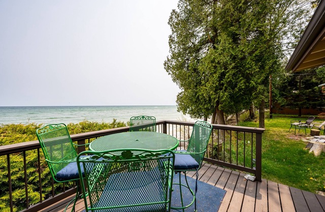 Cottage de Charme sur la rive du lac Michigan!