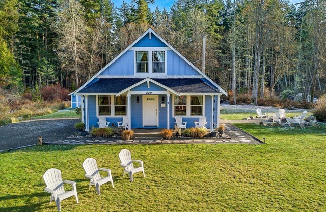 Cottage de charme près de Roche Harbor! Nouvellement listé! (Blue Sea Bungalow)