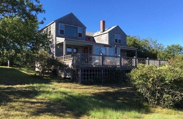 Nouveau sur Rental MKT. Beach Cottage à Quidnet, vues et promenade à l'étang et l'océan