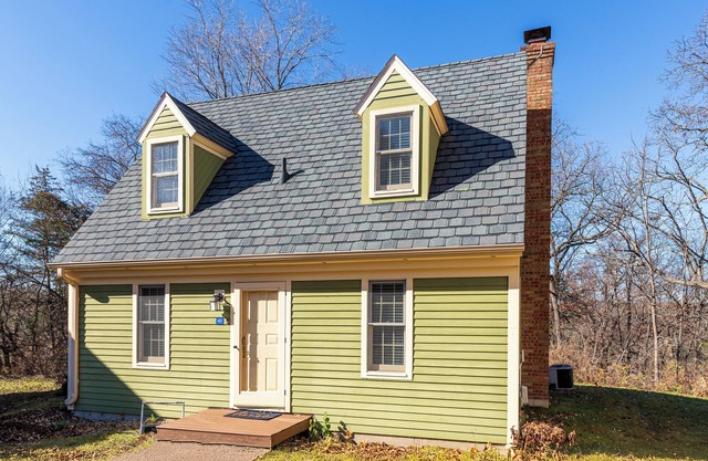 New! Cozy 2BR Cottage | Fireplace | Dog-Friendly | Amenity Access