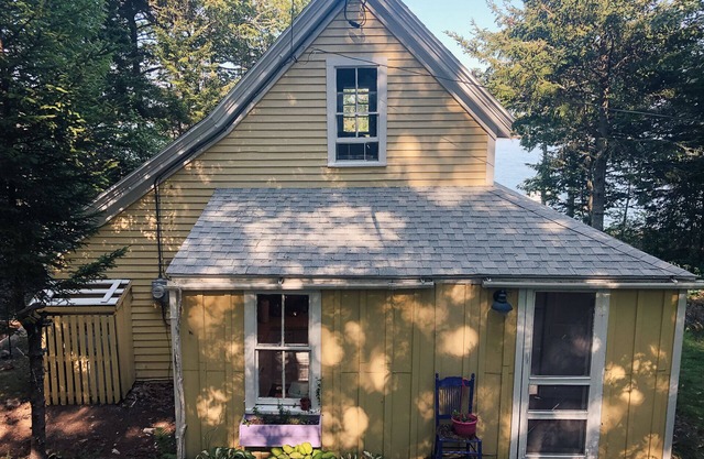 Maison Jaune avec une vue imprenable sur Pleasant Beach, dans le sud de Thomaston, Maine