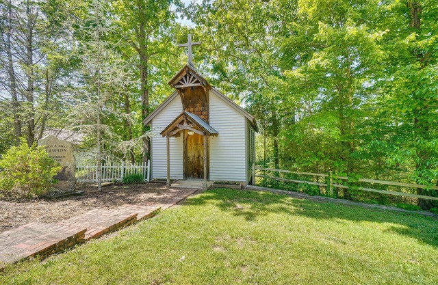 Charming Crossville Apt < 10 Mi to Golf Courses!