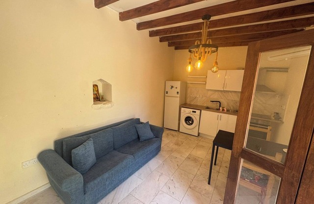 Charming Cyprus Getaway in Páfos - Garden View Holiday House