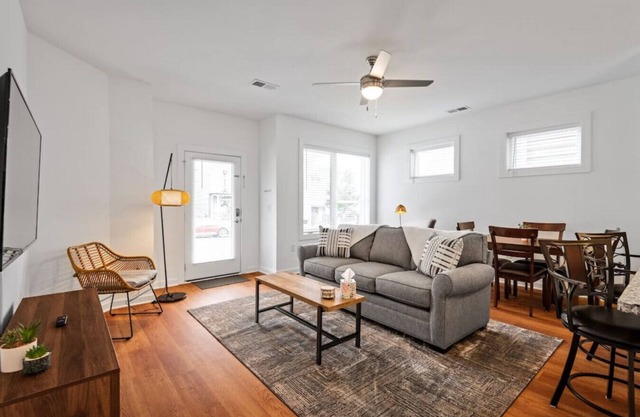 Charming Duplex Retreat in Old Town Manchester, VA