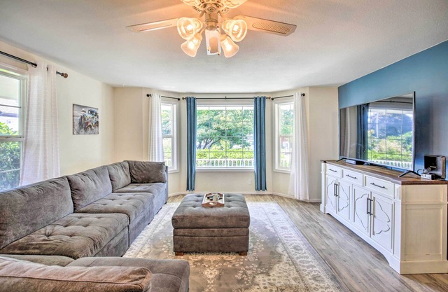 Charming Eugene Home w/ Fire Pit: 8 Mi to UO!