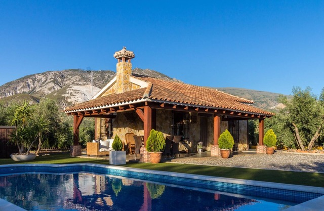 Ferme de charme, jardin, piscine et wifi