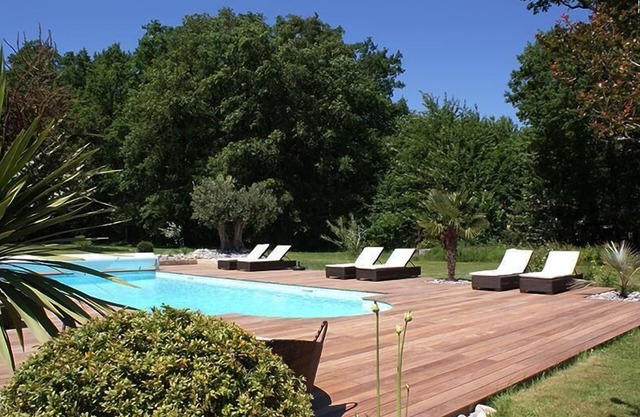 Domaine avec Gites de luxe 4 etoiles et 4 epis gite de france pour 4 et 6 pers