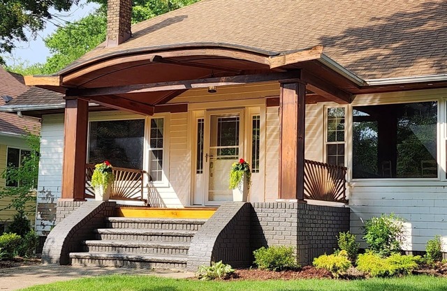 Unique Walkable Cottage