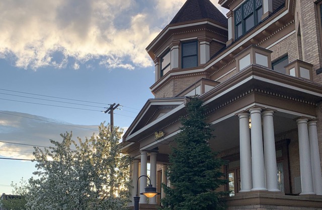 Charmant & historique Babs Condo sur Hip Strip - Le meilleur de Missoula!