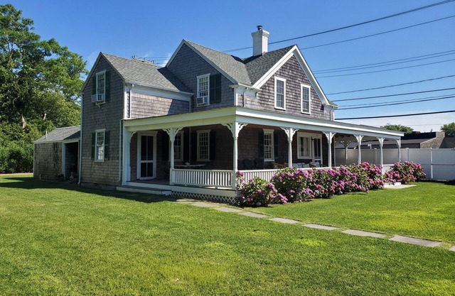 CHARMANTE MAISON DE L'ÎLE HISTORIQUE - LOCATION HEBDOMADAIRE - BLUFFS DE CHÊNE