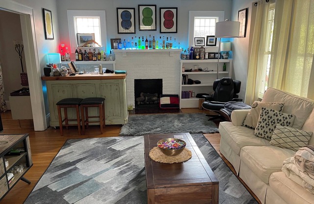 Charming historic home walkable to downtown and ETSU