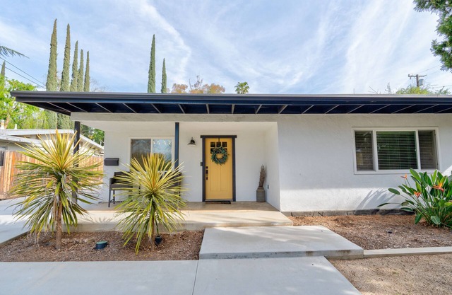 Charming home just minutes from downtown Redlands