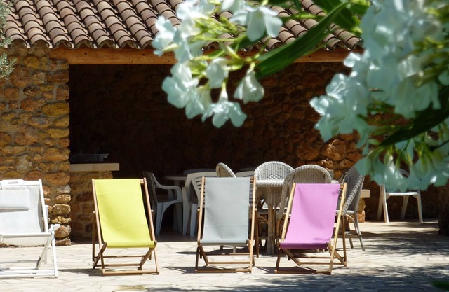Maison de charme classée 4 * au cœur d' une pinède