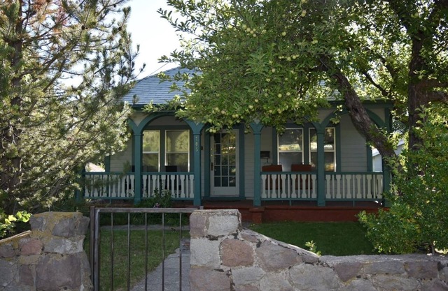 Maison de charme au centre ville de Mt Shasta City
