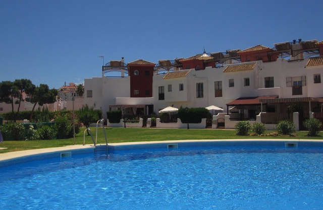Belle maison, plage Pinares