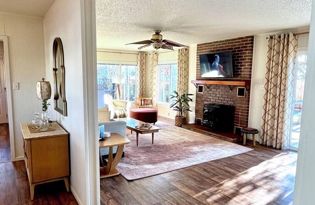 Charming house, prime neighborhood