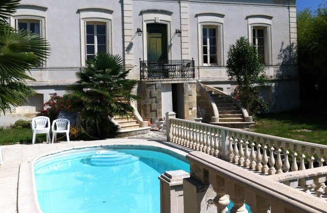 Maison de charme St Macaire : piscine et jardin - 8 pers