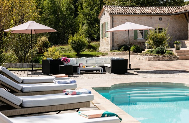 Maison de charme avec piscine et jacuzzi