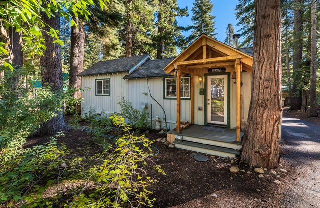Charme Lake Tahoe Hideaway