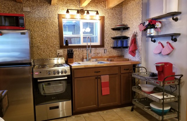 Darling Lake Front Studio Cabin Sleeps 2 Boat Slip and Launch
