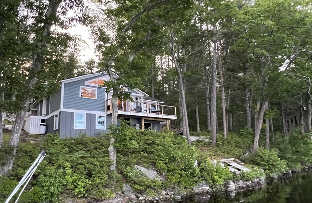 Charming Lakefront Cottage ~ Private Dock w/ Stunning Lake Views