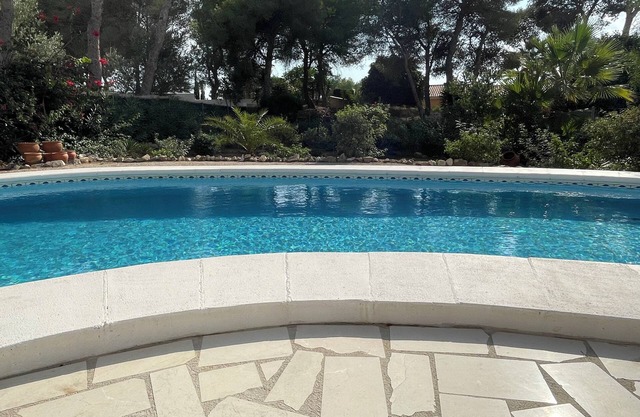 Beautiful villa with private pool. Sleeps 4. 5 minutes from Moraira town & beach