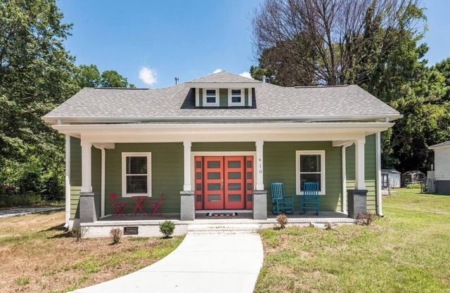 Charming Modern Farm House-5 min from Sport Center