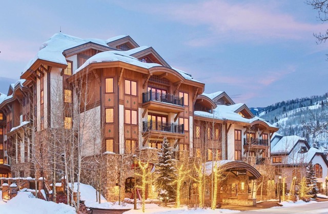 Charming Mountain Suite Steps to Downtown Vail & Amenities - Pool, Spa, Dining