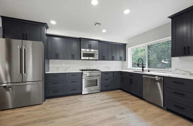 Charming New Construction 2-bedroom townhome in Walla Walla with WiFi and AC
