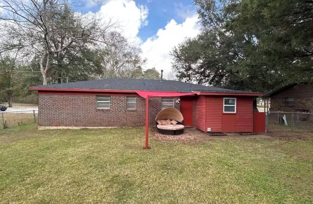 Charming newly remodeled house in west Mobile, AL.