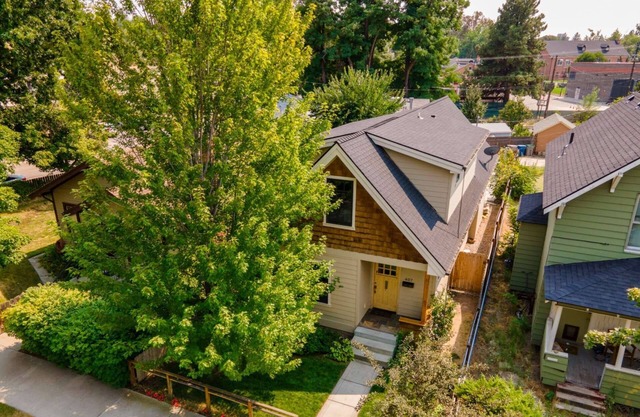 Charming North End Haven | Walk to Downtown & Hyde Park | Enjoy Outdoor Patio w/ Seating