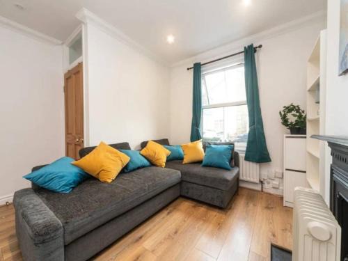 Charming Period Home near Surbiton with Garden