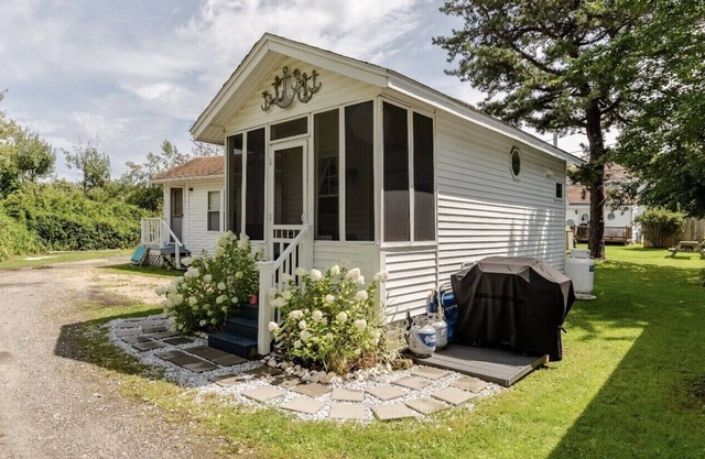 Charmante Pine Point OOB Beach Cottage Tiny House, à quelques pas de la plage