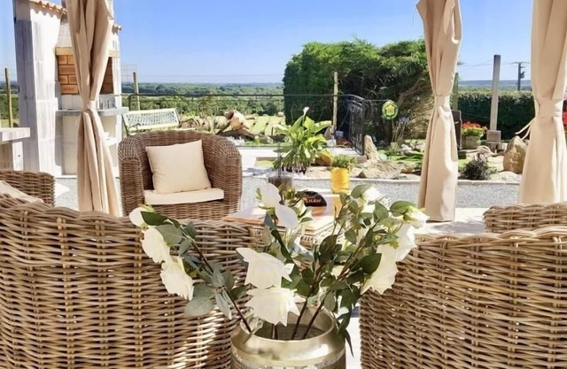 Maison rénovée à la ferme avec jardin privé, WI-FI, pêche, balançoire, trampoline - Brem-sur-Mer