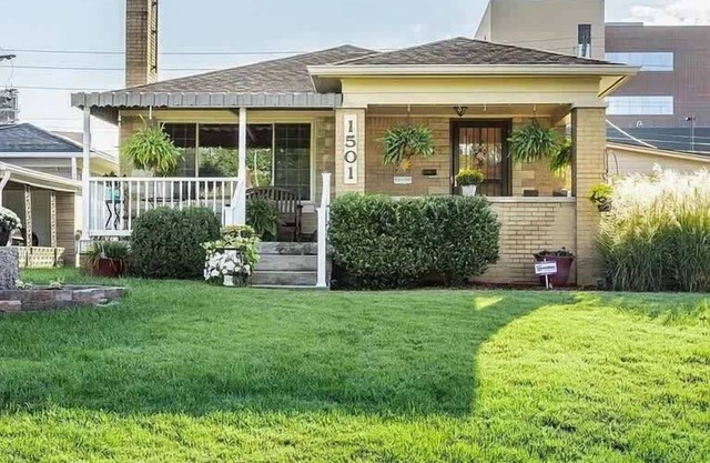 Charming Retreat in Indy!