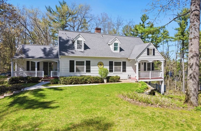 Charming Cottage Home in Black River Falls, Wisconsin