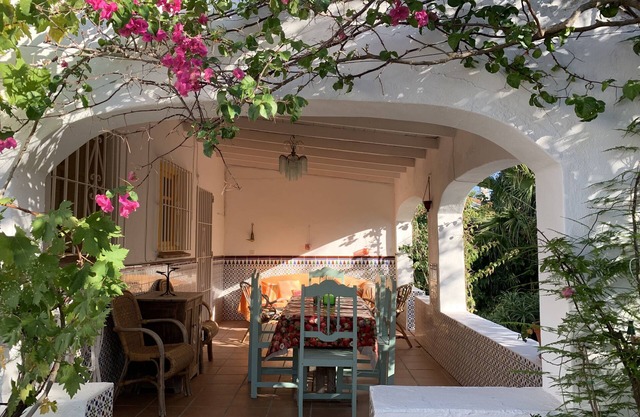 Charming rustic cottage set in a fruit grove Sleeps 6