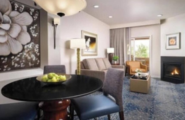 Charming Sheraton Desert Oasis villa with AC, WiFi in gorgeous Scottsdale