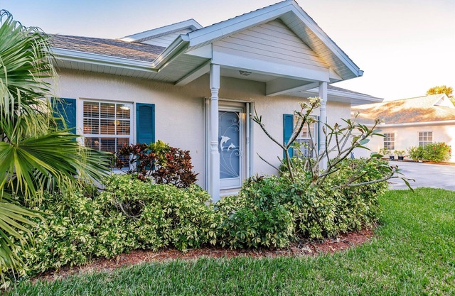 Charming, Single Level Vacation Home Located in an Active Community
