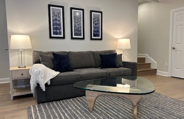 Charming, Spacious, Quiet 1-bd apartment near Downtown Huntersville, 1000 sqft
