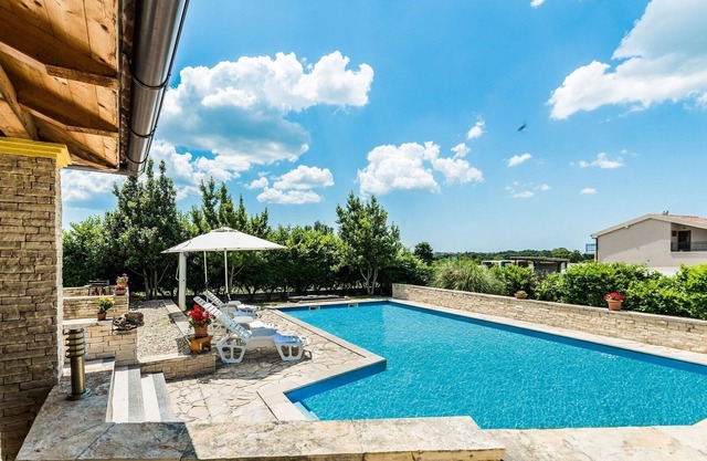 Charmante villa spacieuse Ana avec piscine privée