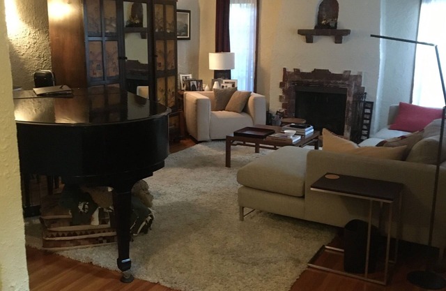 Charming Spanish 5-bedroom house with pool/jacuzzi in Pasadena near Cal Tech