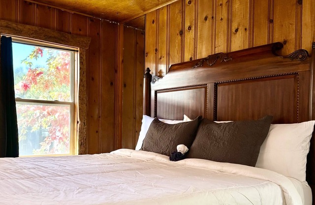 Charming Studio Cottage #10C | Boulder Bay
