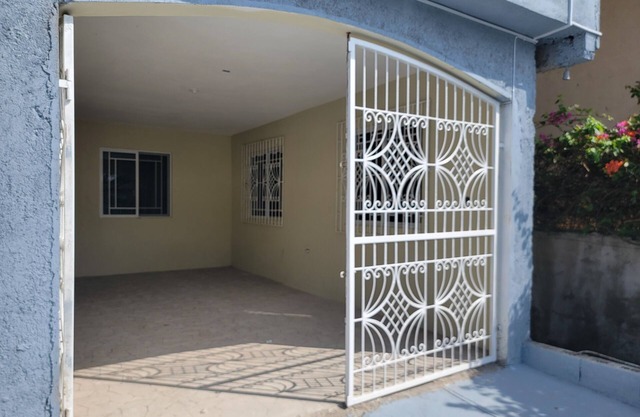 Charming studio in fabulous Montego Bay with AC, WiFi