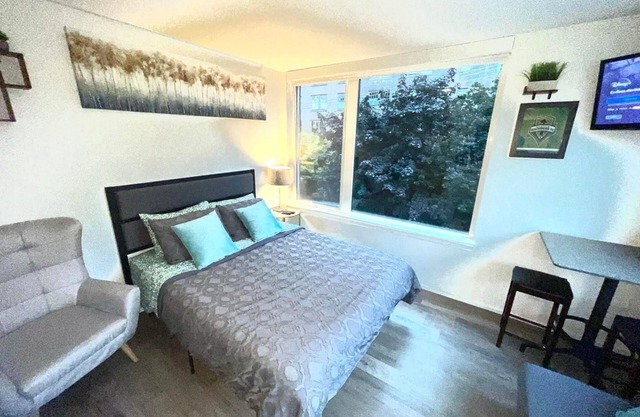 Charming Studio Retreat in the Heart of First Hill, Seattle