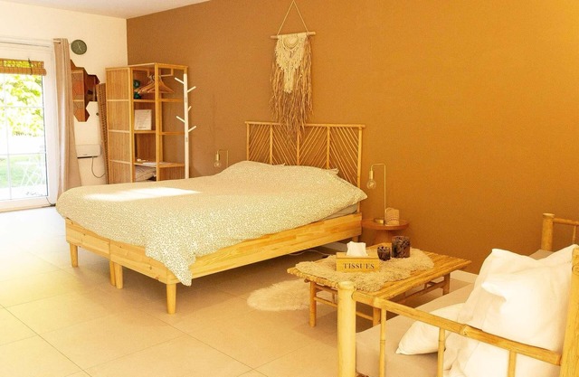 Charming suite with private garden - Ideal romantic getaway
