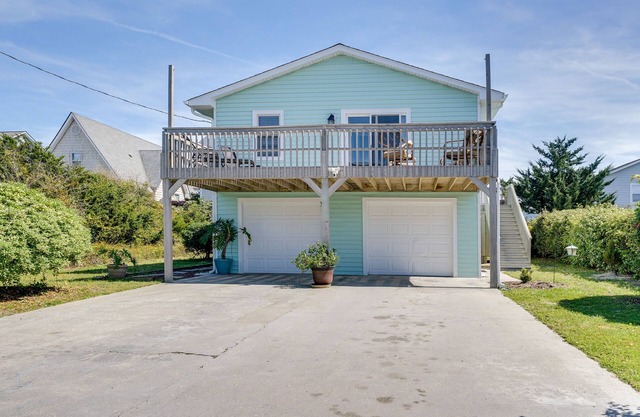Charming Surf City Beach House - Walk to Ocean!